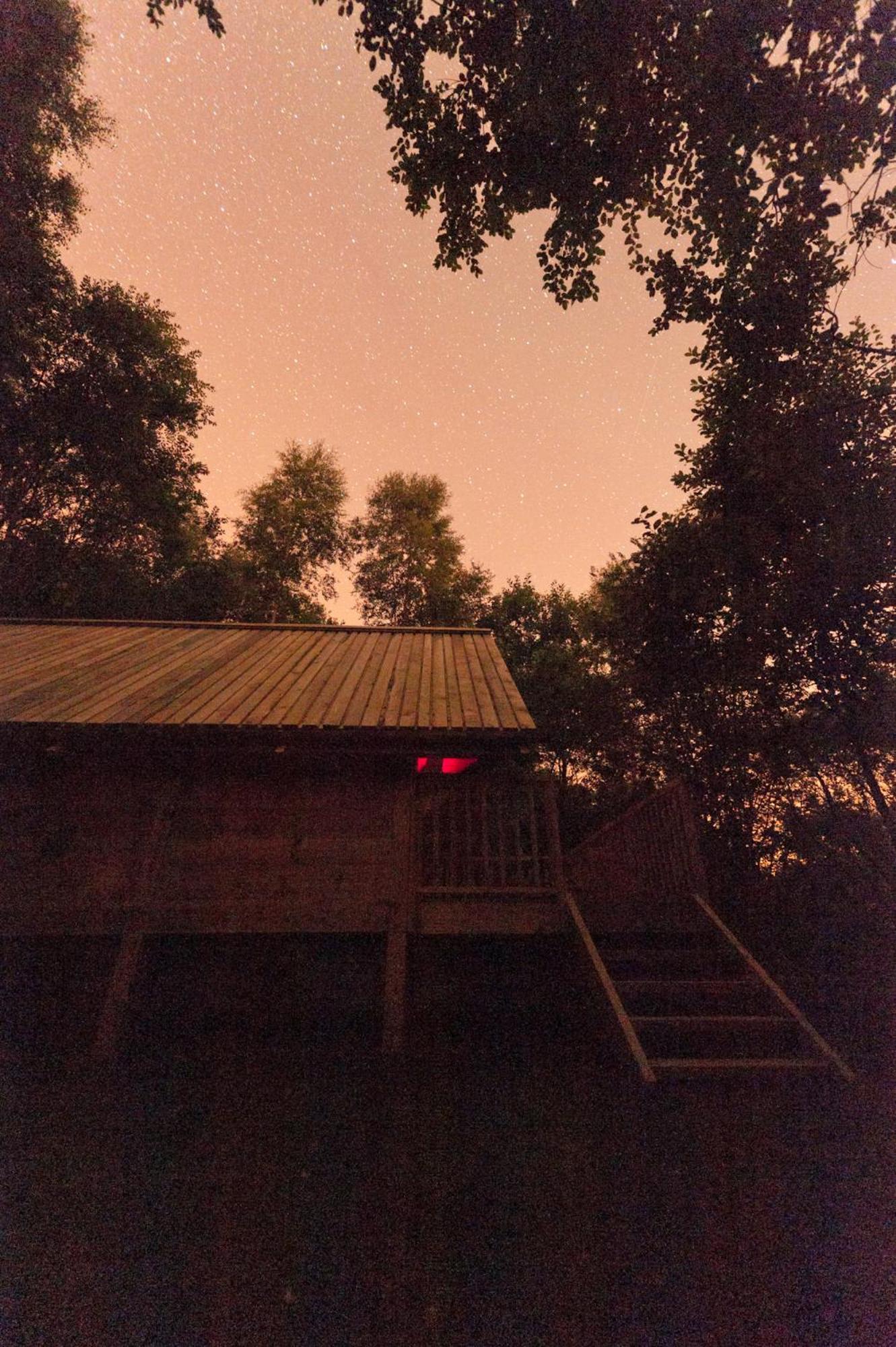 Les Cabanes De Rensiwez Mabompre 外观 照片